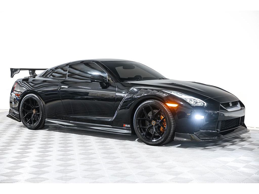 2017 Nissan GT-R NISMO