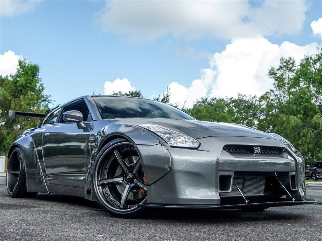 2014 Nissan GT-R Premium