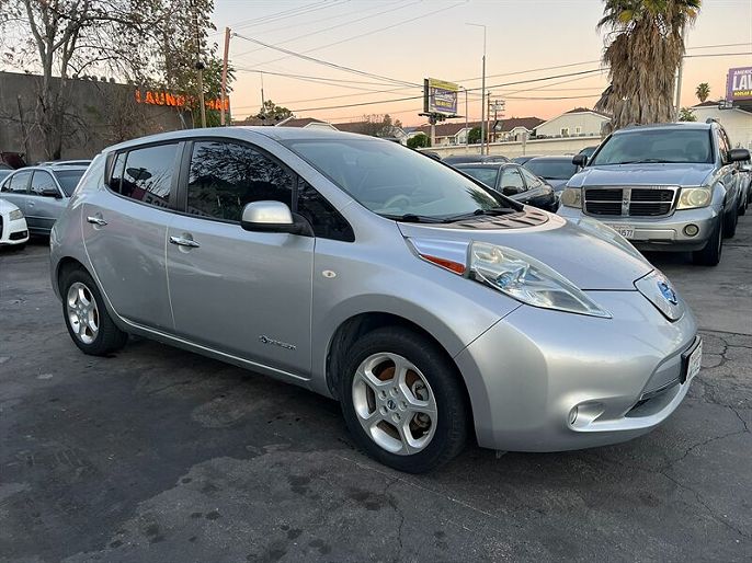 2011 Nissan Leaf photo 2