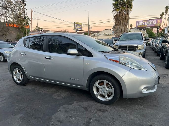 2011 Nissan Leaf photo 3