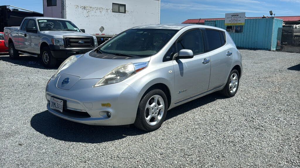 2012 Nissan LEAF photo 2