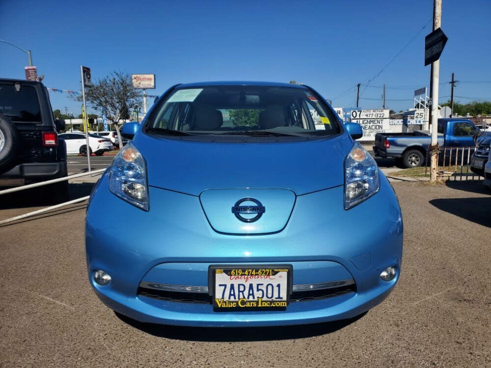 2011 Nissan Leaf photo 2