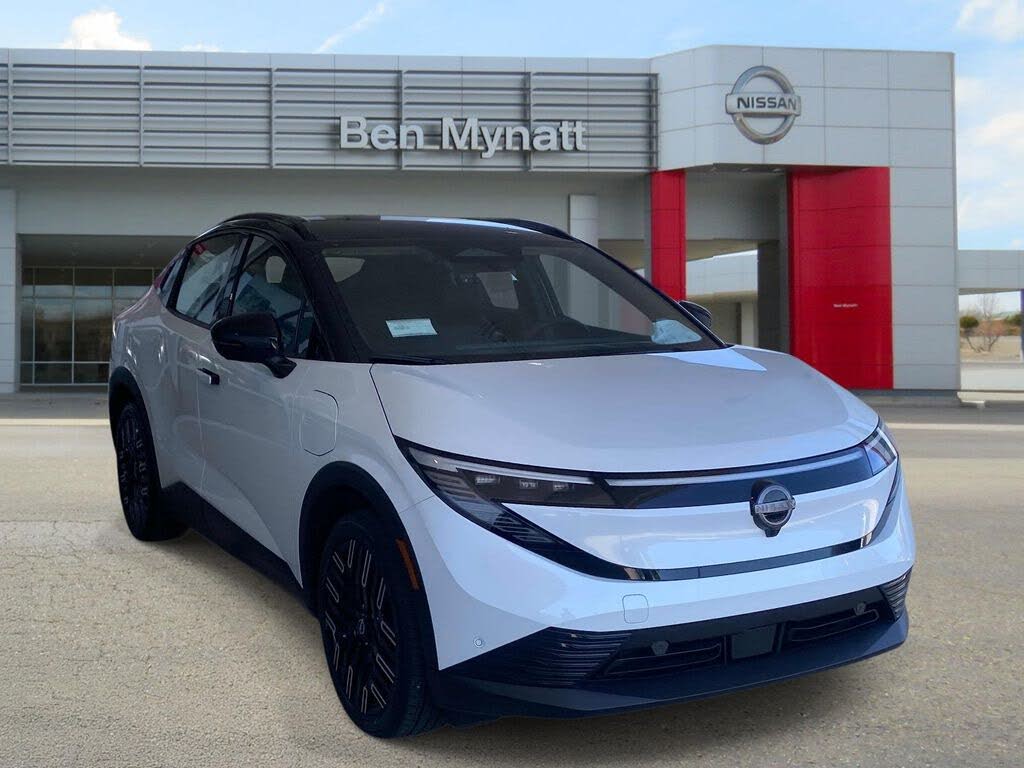 2026 Nissan LEAF Platinum+