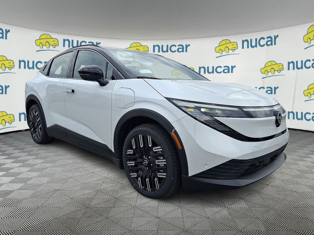 2026 Nissan LEAF Platinum+