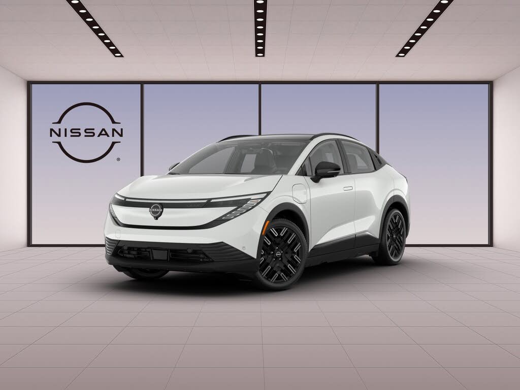2026 Nissan LEAF Platinum+