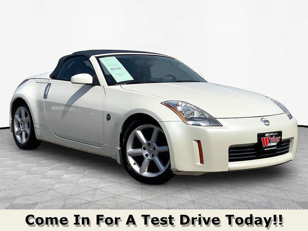 2005 Nissan 350Z 2dr Roadster Touring Auto
