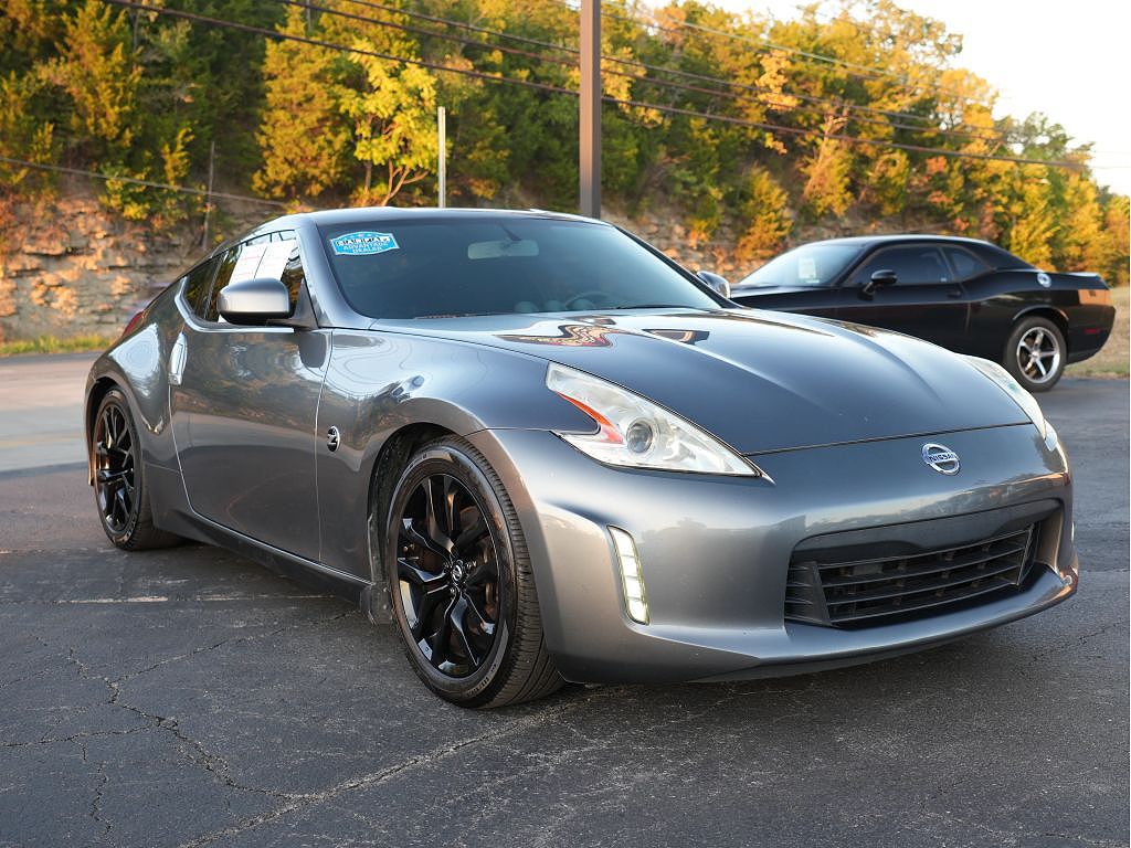 2016 Nissan Z NISMO Tech
