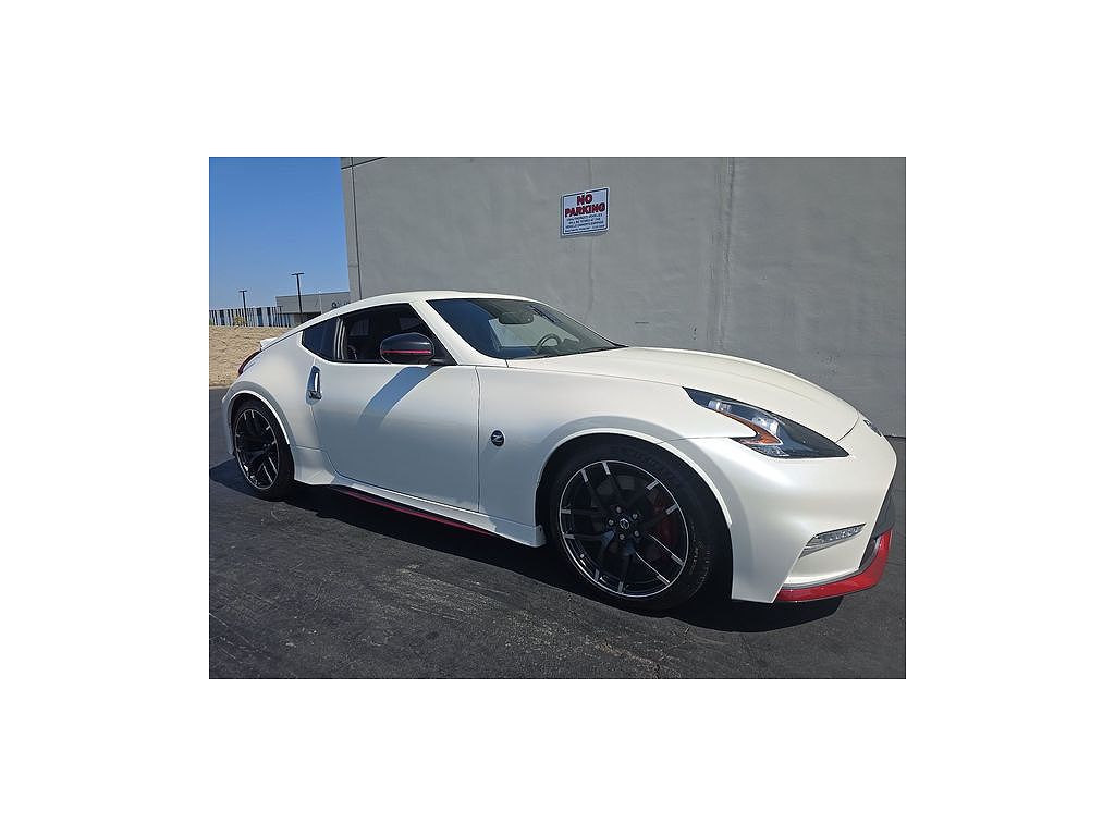 2020 Nissan 370Z NISMO