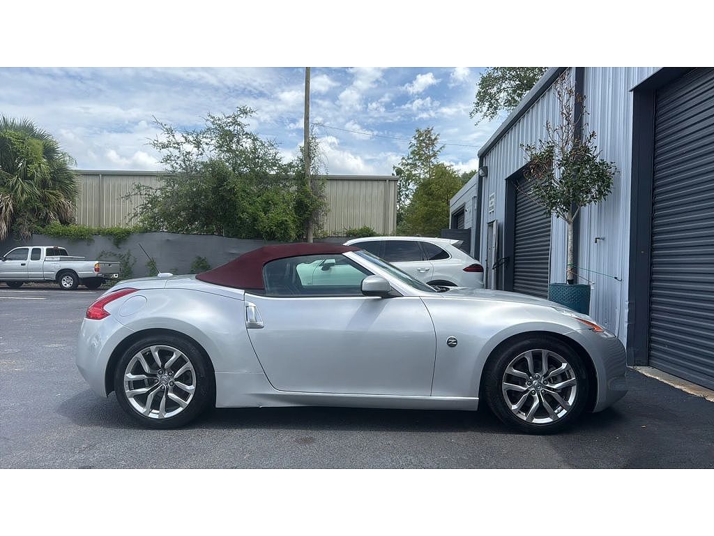 2010 Nissan Z