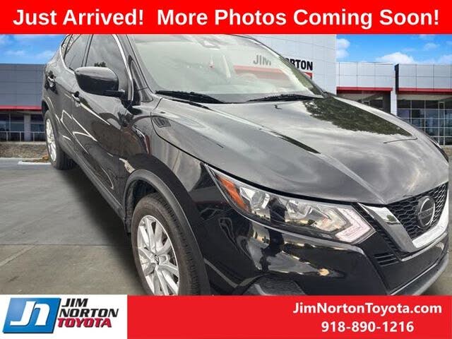 2022 Nissan Rogue Sport S