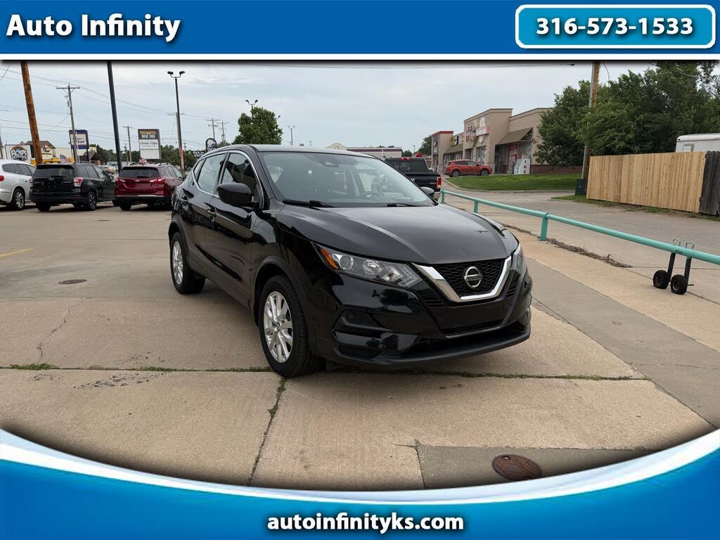 2022 Nissan Rogue Sport S