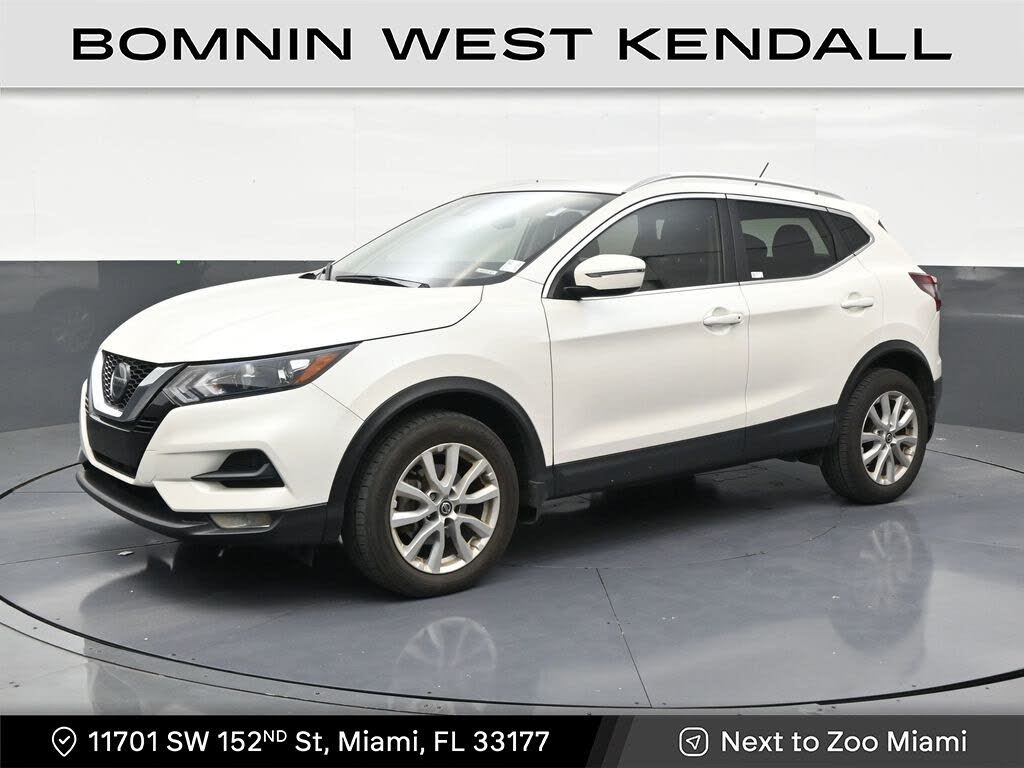 2022 Nissan Rogue Sport SV