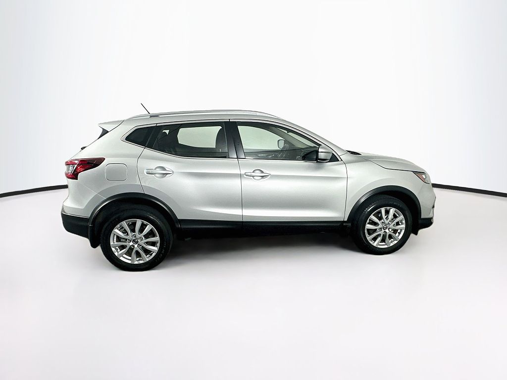 2021 Nissan Rogue Sport SV