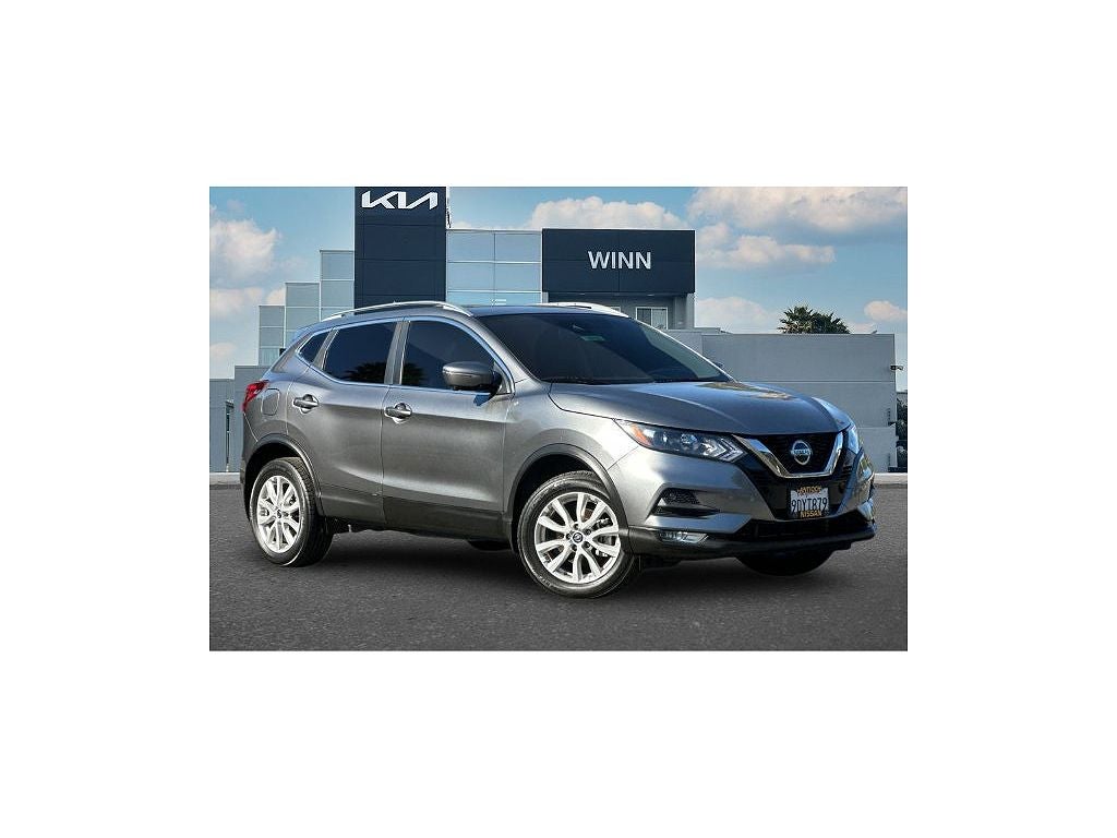 2022 Nissan Rogue Sport SV