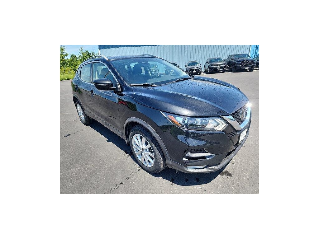 2021 Nissan Rogue Sport SV