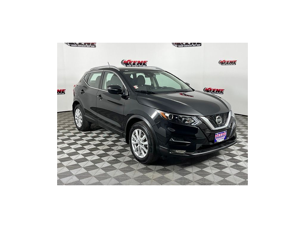 2022 Nissan Rogue Sport SV
