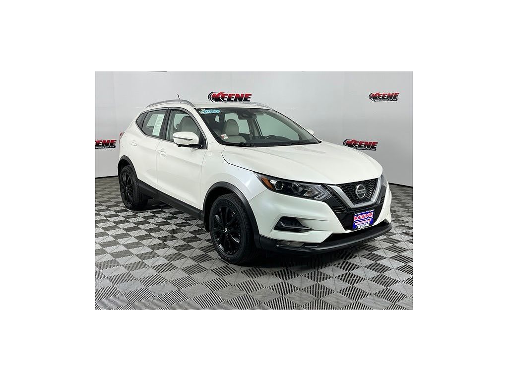 2022 Nissan Rogue Sport SV