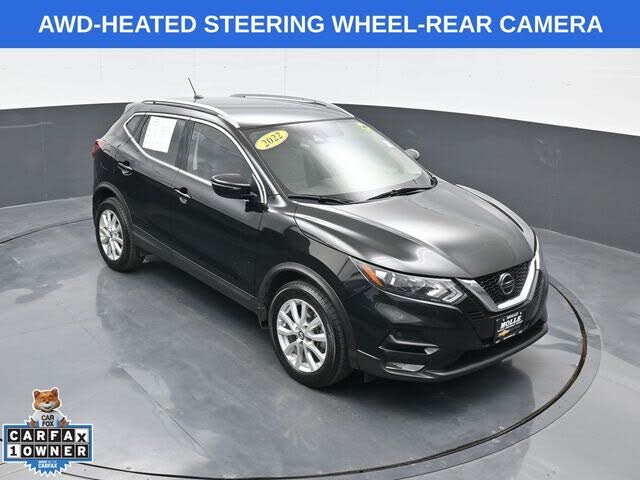 2022 Nissan Rogue Sport SV