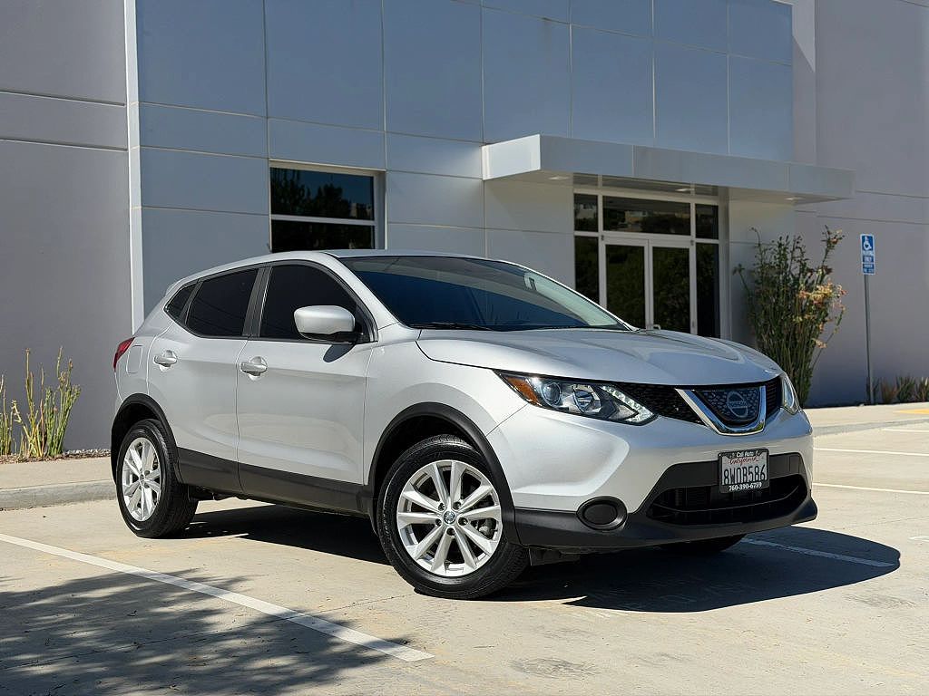 2018 Nissan Rogue Sport SV