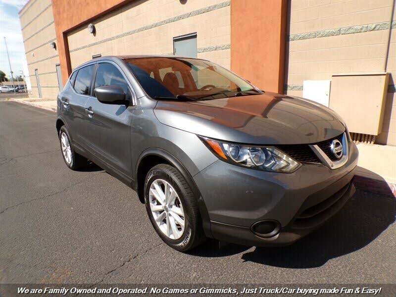 2017 Nissan Rogue Sport SV