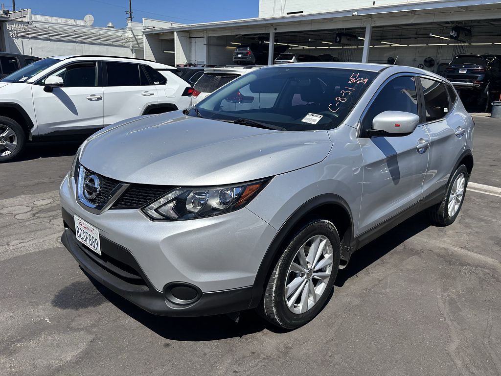 2017 Nissan Rogue Sport SV