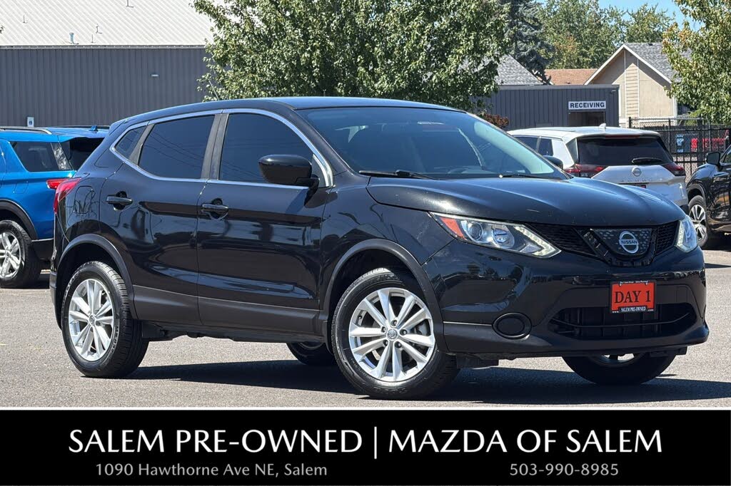 2018 Nissan Rogue Sport SV