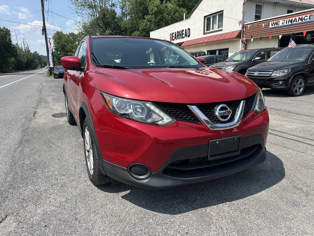 2017 Nissan Rogue Sport SV