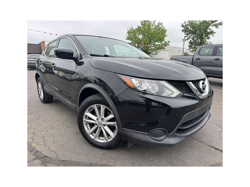 2017 Nissan Rogue Sport S