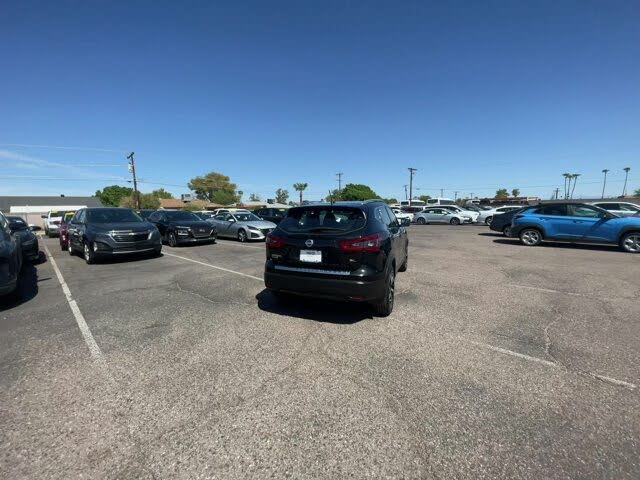 2022 Nissan Rogue Sport SL