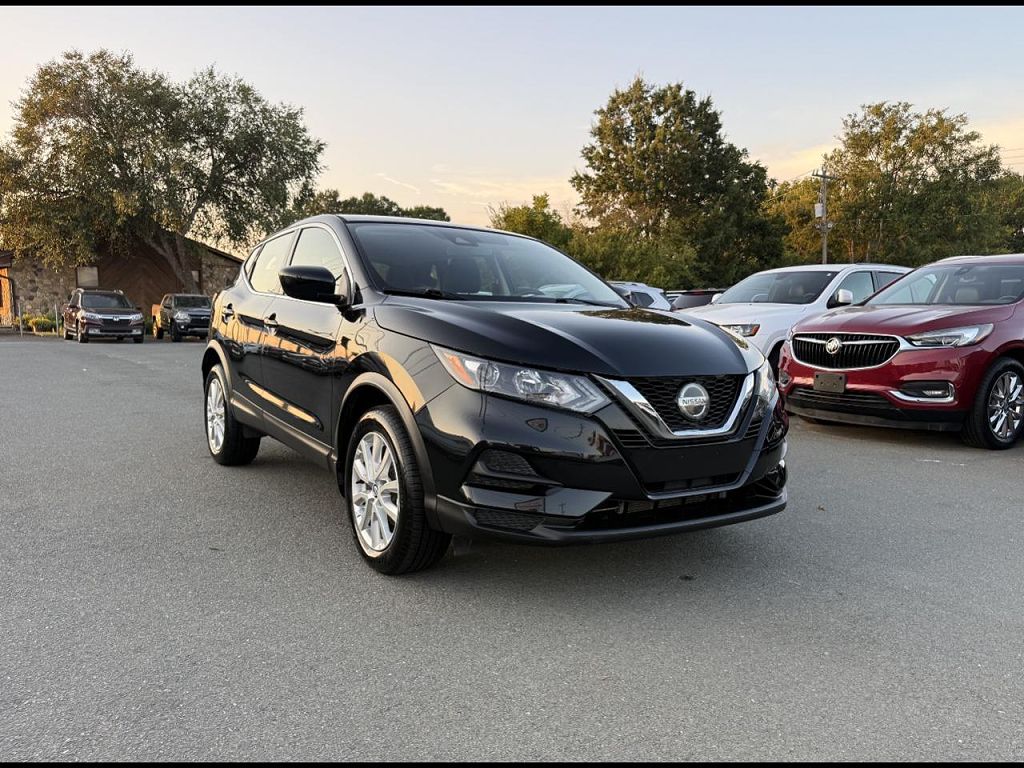 2020 Nissan Rogue Sport SL