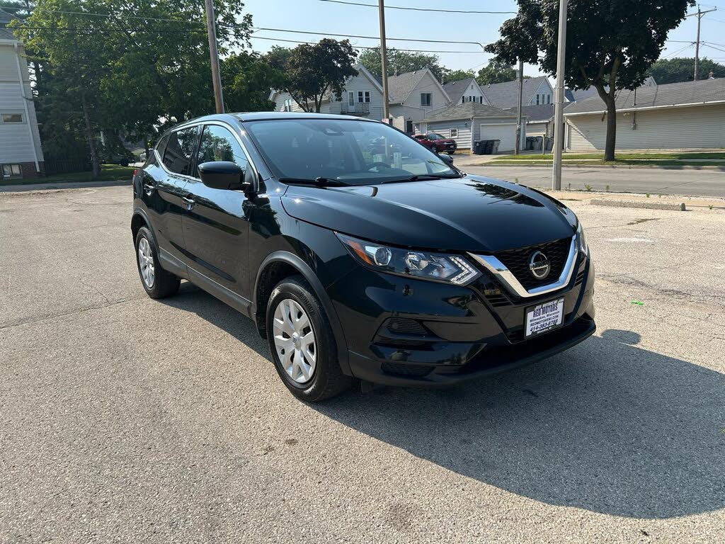 2020 Nissan Rogue Sport SV