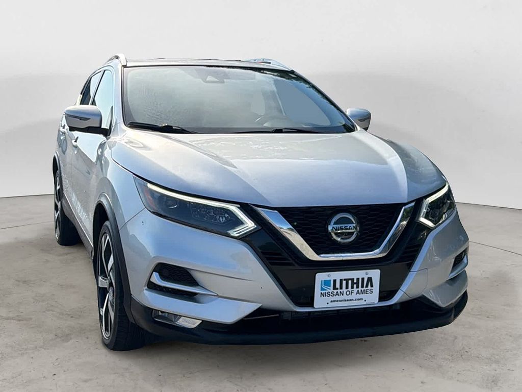 2022 Nissan Rogue Sport SL