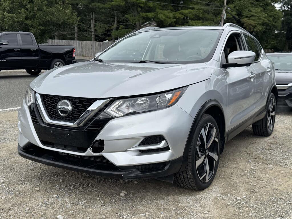 2022 Nissan Rogue Sport SL