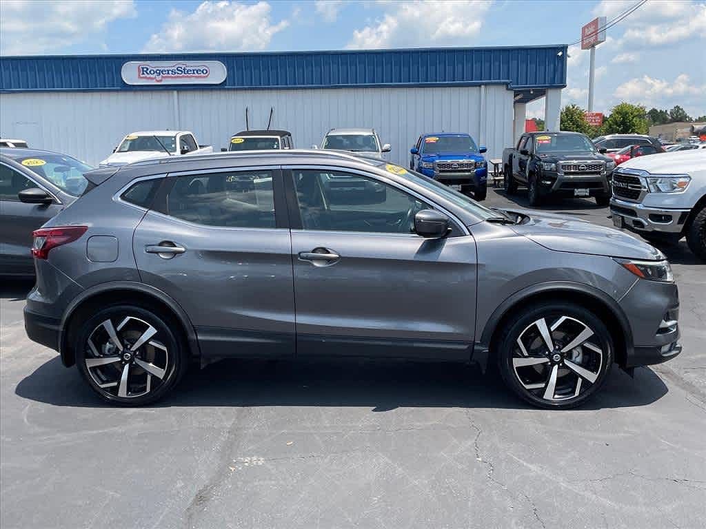 2022 Nissan Rogue Sport SL
