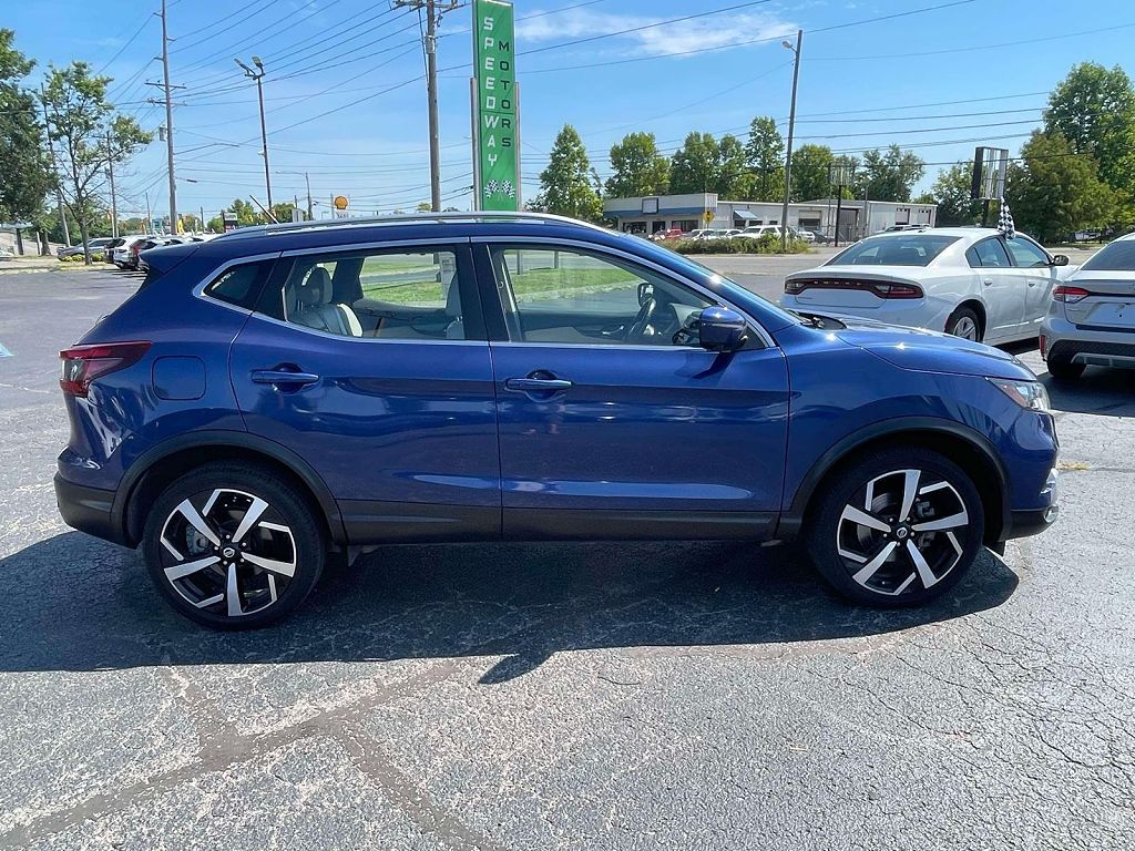 2021 Nissan Rogue Sport SL