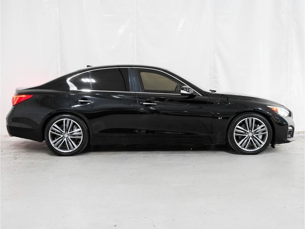 2015 Infiniti Q50 Sport