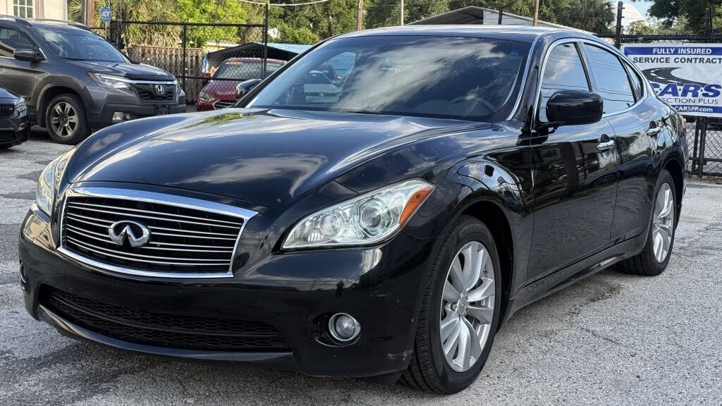 2011 Infiniti M37