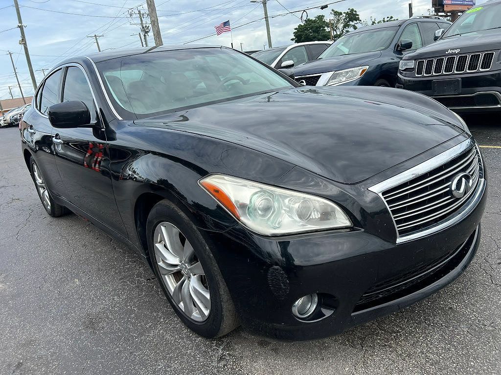 2012 Infiniti M M37