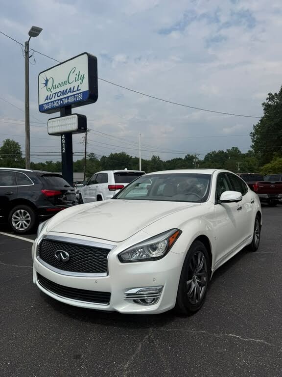 2019 Infiniti Q70 3.7 LUXE