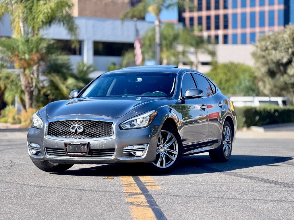 2018 Infiniti Q70 3.7 LUXE