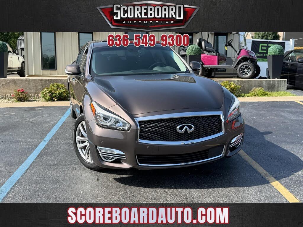 2015 Infiniti Q70
