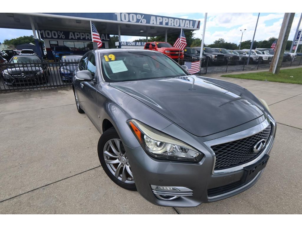 2019 Infiniti Q70 3.7 LUXE
