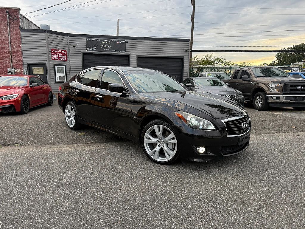 2014 Infiniti Q70
