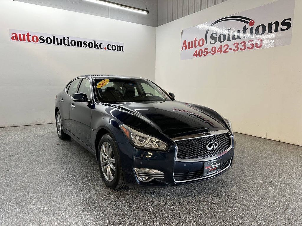 2015 Infiniti Q70
