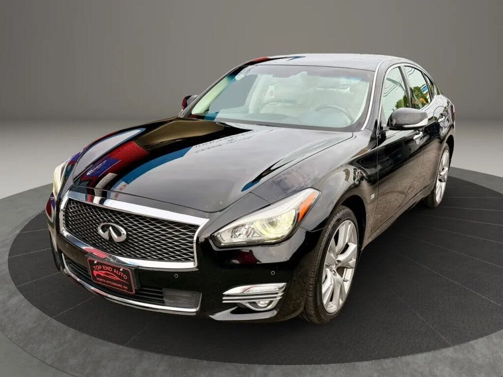 2015 Infiniti Q70