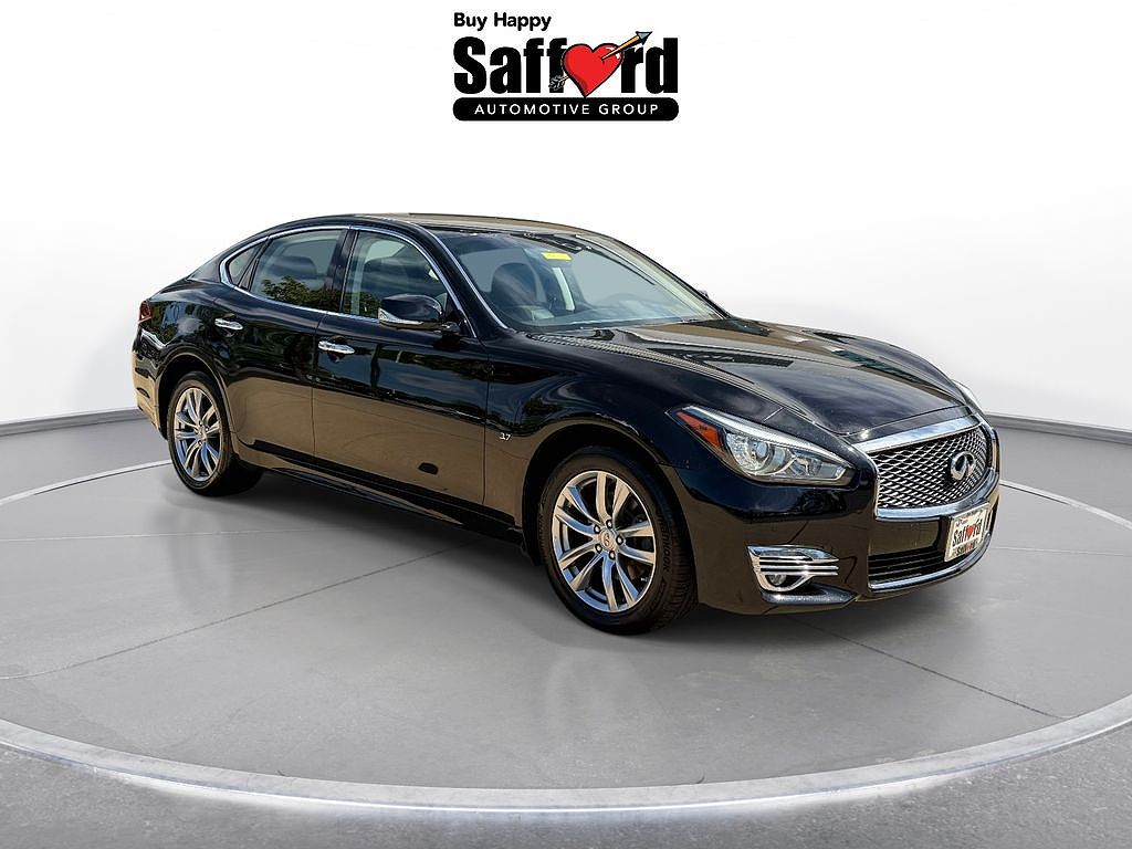 2018 Infiniti Q70 3.7 LUXE