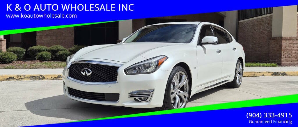 2017 Infiniti Q70 L