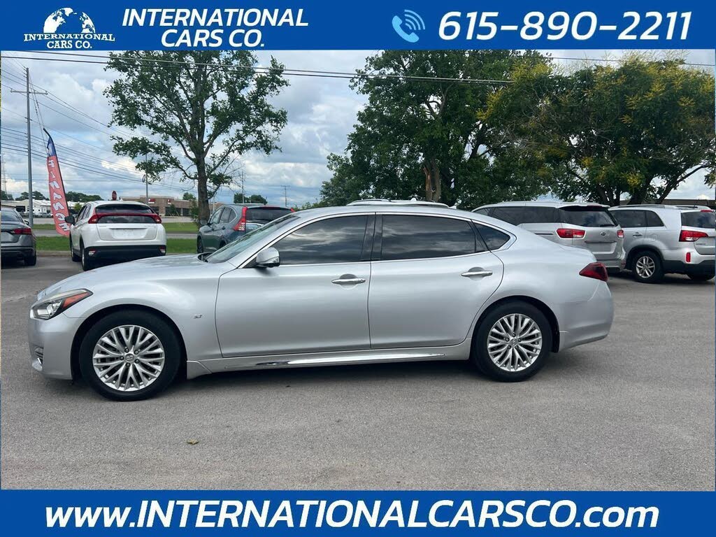 2016 Infiniti Q70 L