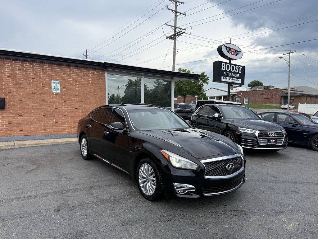 2015 Infiniti Q70 L