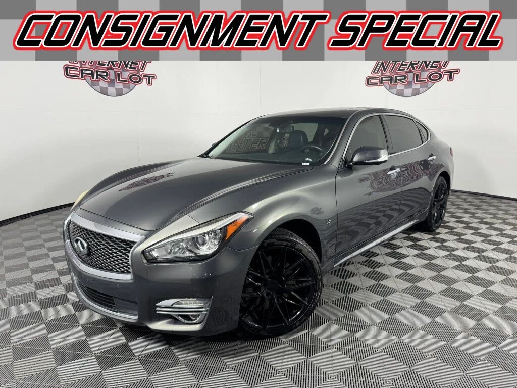2015 Infiniti Q70 L